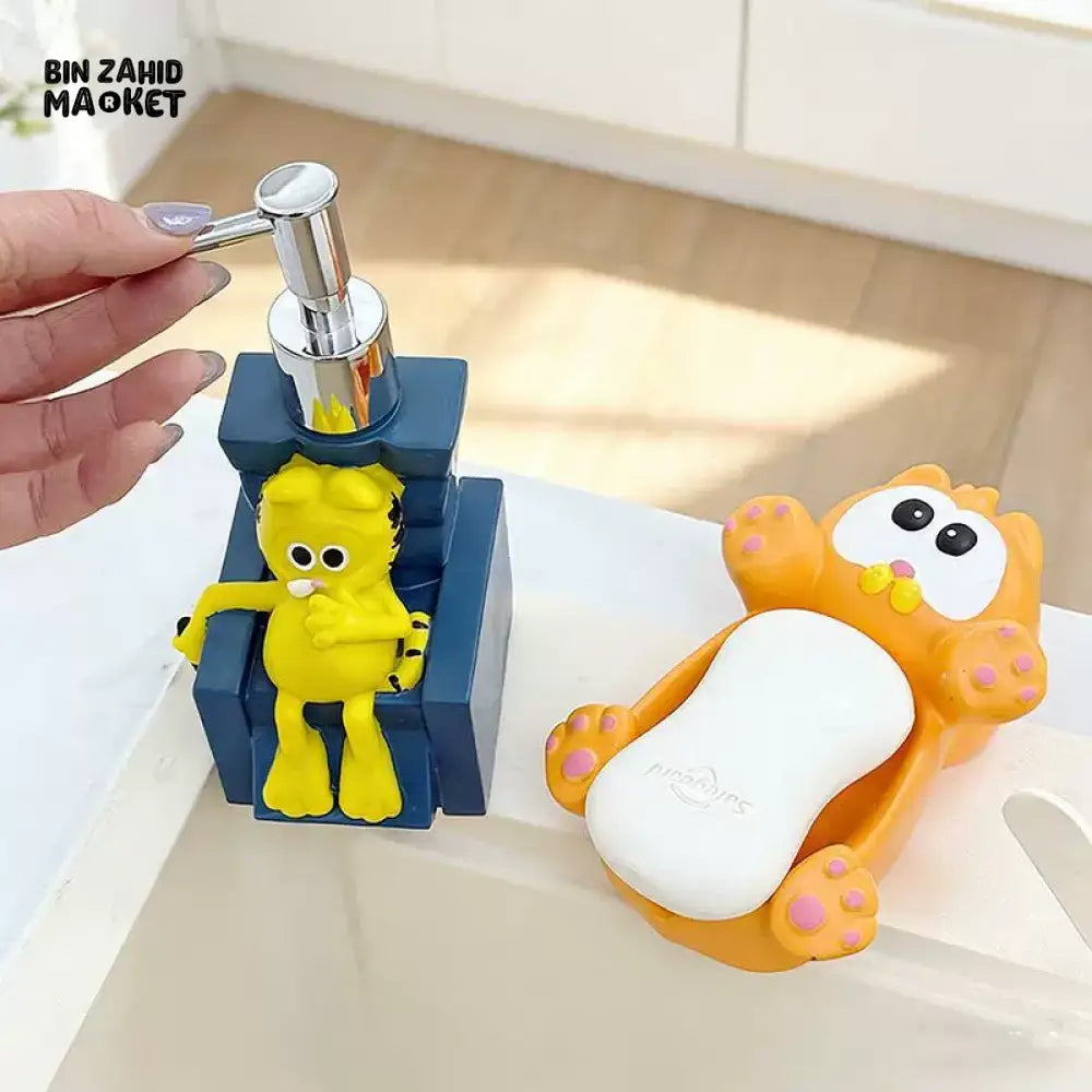 MIMO PVC RESIN CARTOON BEAR CHAIR DESIGN LIQUID SOAP DISPENSER WITH SILVER PUMP - Soap & Toothbrush Accessories