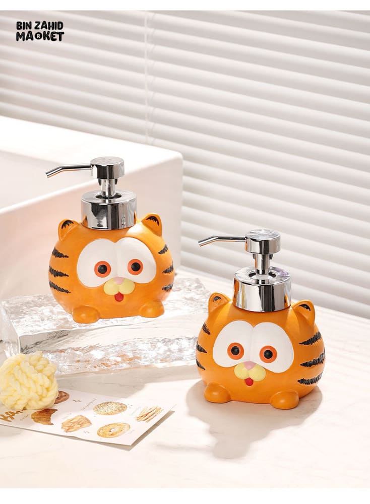 MIMO PVC RESIN CARTOON CAT DESIGN LIQUID SOAP DISPENSER WITH SILVER PUMP - Soap & Toothbrush Accessories