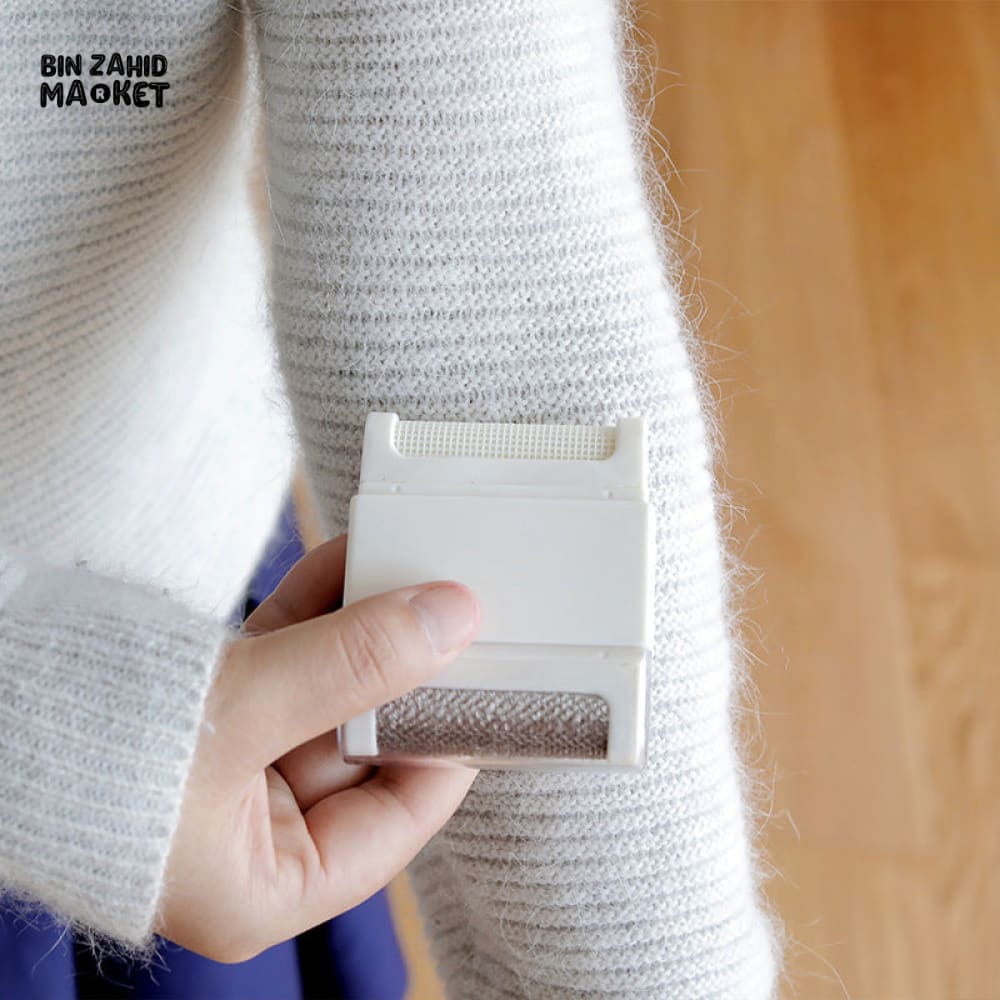 MINI FABRIC SHAVER – FUZZ & PILLING REMOVER FOR SWEATERS