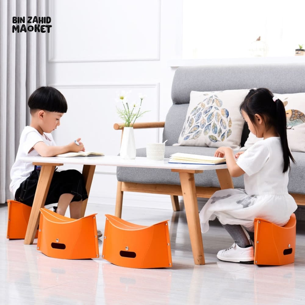 PORTABLE FOLDING CARD TABLE – MULTI-FUNCTIONAL FOR CAMPING & HOME USE