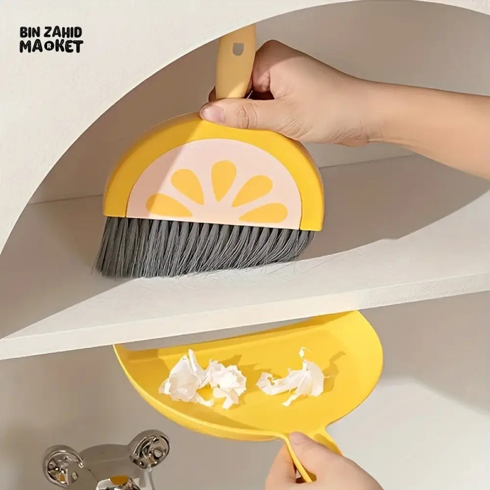 PORTABLE MINI CLEANING BRUSH AND DUSTPAN SET – HANDHELD SWEEPER WITH CUTE KIWI DESIGN SPACE-SAVING TABLE & FURNITURE CLEANING TOOL