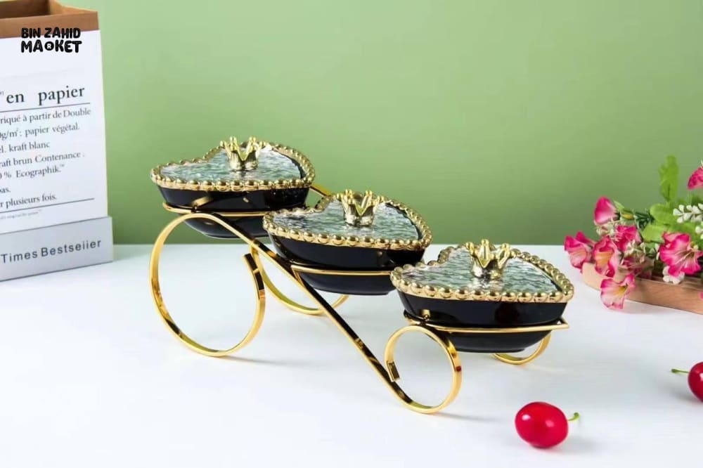PREMIUM HEART-SHAPED SERVING TRAY – 3 CERAMIC CONTAINERS WITH LIDS