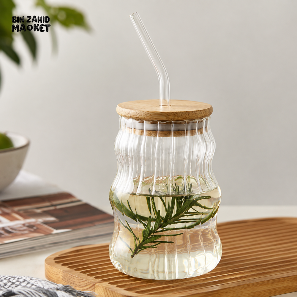 RIBBED GLASS TUMBLER WITH BAMBOO LID AND GLASS STRAW