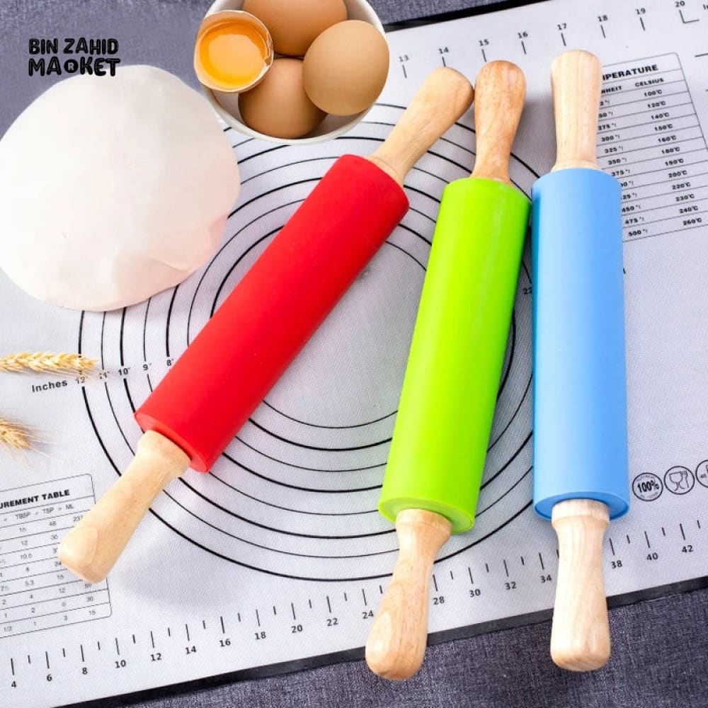 SILICONE WOODEN HANDLE ROLLING PIN